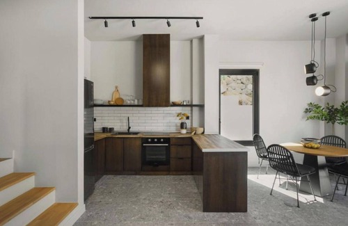 Aperio House | Aposperia Memorable Living