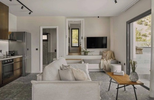 Aperio House | Aposperia Memorable Living