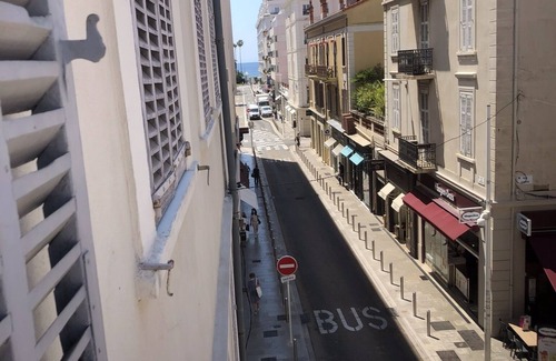 Cannes City Centre Apartment | App Grands Volumes 3 mn à Pied Mer,croisette, Sncf Séjour 2ch 6 Couchages
