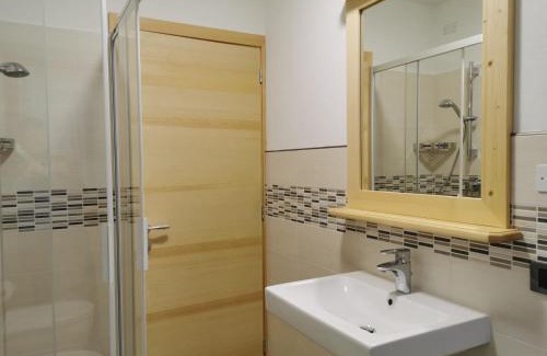 Colle Santa Lucia Apartment | App. Monte Pore - Agriturismo La Majon