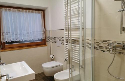 Colle Santa Lucia Apartment | App. Monte Pore - Agriturismo La Majon
