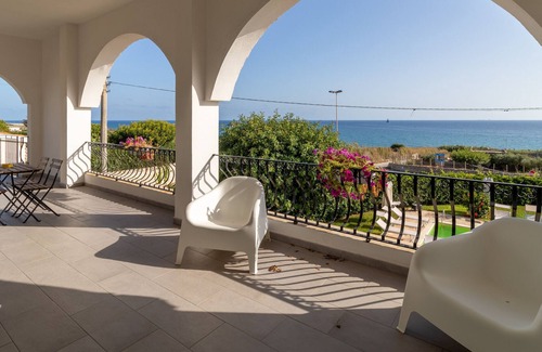 Cava dʼAliga Other | App to Arance in Villa Archi
