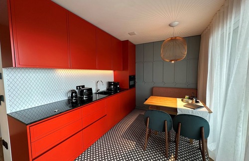 Naz Sciaves Apartment | App. Viola in Neuem Gästehaus Mitten im Grünen mit Aussenpool, Sauna und Fitness