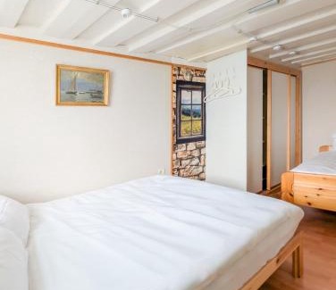 Huemoz Apartment | Appart cozy vue montagne, jardin 3 min de Villars