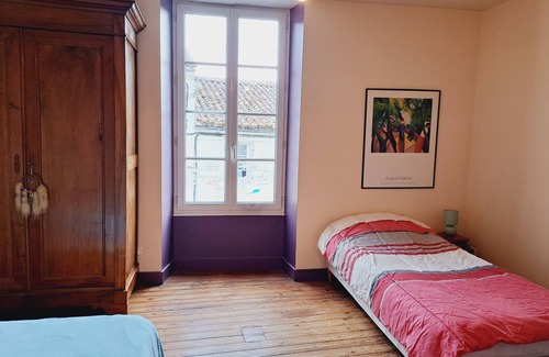 Villebois-Lavalette Apartment | Appart Firmin in touristic village 25mn D, angouleme