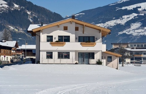 Laimach House | Appart Michaela Bergblick - rest - relaxation