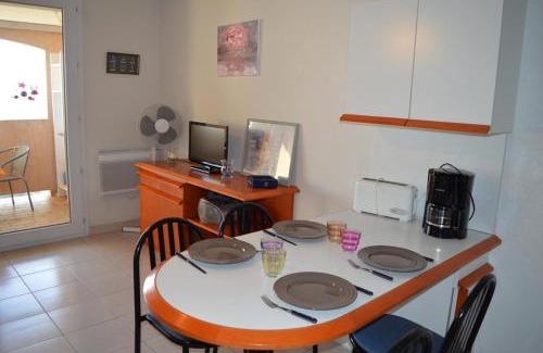 Banyuls-sur-Mer Apartment | Appart Studio cabine 4 couchages BANYULS SUR MER BN120-4202