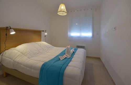 Bravone Apartment | Appart T3 vue Mer/Montagne pieds dans l'eau N115