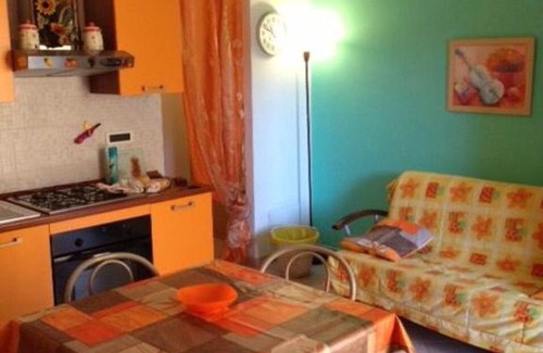 Imperia House | Appartamento a schiera con giardino