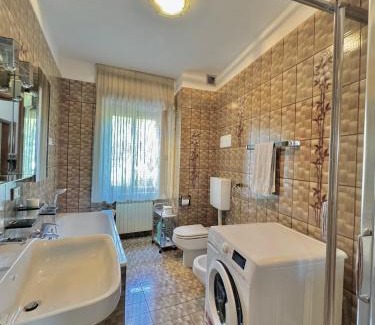 Taio Apartment | Appartamento centrale Zia Myrna