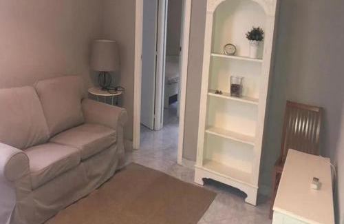 Vermezzo Apartment | Appartamento con 2 camere da letto a Vermezzo , Maggio