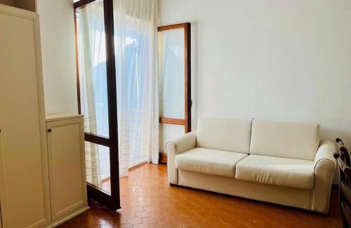 Giglio Porto Apartment | Appartamento con parcheggio privato a Giglio Porto