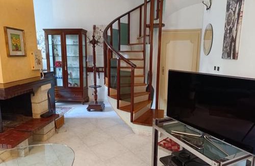 Villafranca di Verona Apartment | Appartamento in corte
