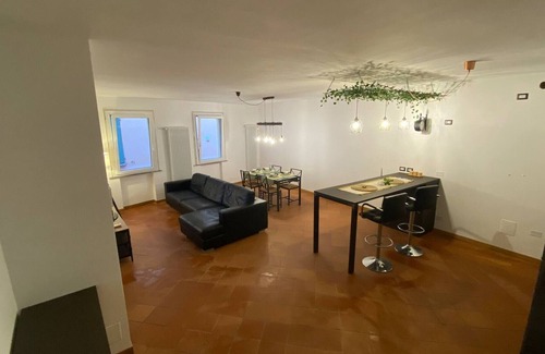 Centro Urbano Condo | Appartamento In Posizione Prestigiosa