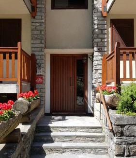 Verrand Apartment | Appartamento in stile alpino a Courmayeur