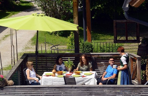 Falkenburg Apartment | Appartement "schwalbennest" - Urlaub im Stall