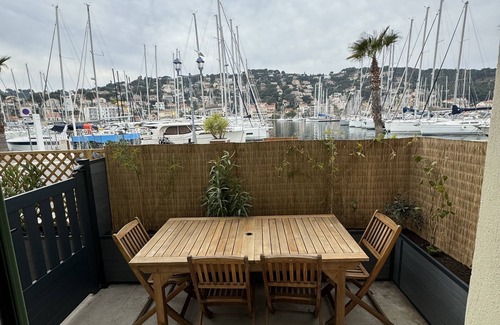 Saint-Mandrier-sur-Mer Apartment | Appartement 4 Personnes AU Port ET A 2 Minutes DE LA Plage