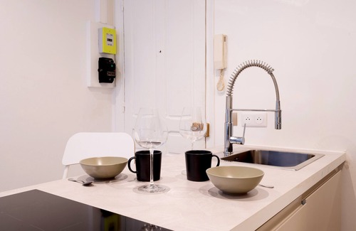 Republique–Point-du-Jour Apartment | Appartement Hazel - Welkeys