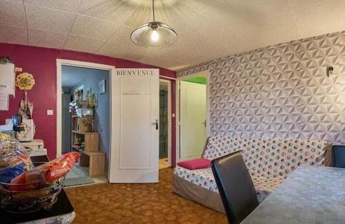 Saint-Victor-de-Cessieu Apartment | Appartement charmant à Saint-Victor-de-Cessieu - 30 m² - Terrasse