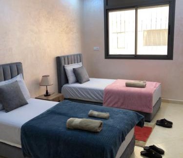 Taddart Apartment | Appartement élégant près de la mer, avec superbe vue sur les montagnes