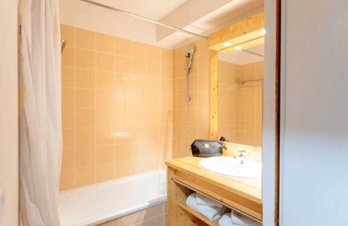 Les Bottieres Apartment | Appartement 3 étoiles - Piscine - ccbbcgc