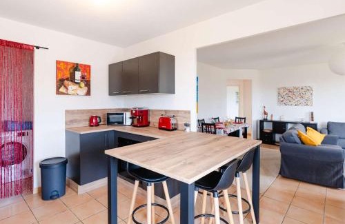 Saint-Poncy Apartment | Appartement 3 pièces, 4 pers., Parking, Animaux admis, Wifi - FR-1-409-275