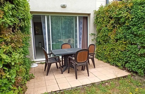 Azille Apartment | Appartement Avec Jardinet 4 Pers