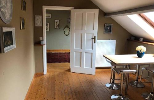 Perwez Apartment | Appartement dans un bâtiment historique