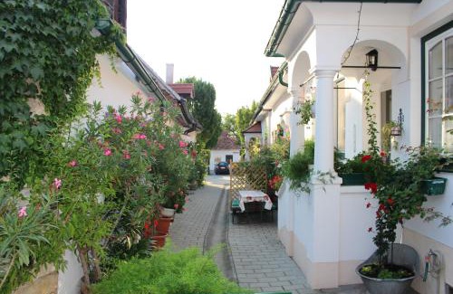 Morbisch am See Apartment | Appartement "Blumengassl"