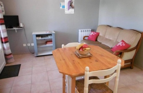 Cassen Apartment | Appartement charmant à Cassen avec parking inclus – 35 m²