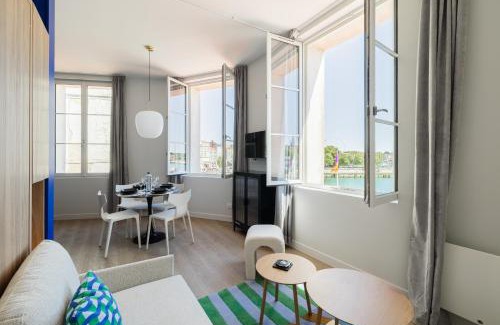 La Rochelle City Centre Apartment | Appartement chic vue imprenable sur le vieux port