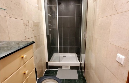 Noisy-le-Sec Apartment | Appartement Complet à 5-10 Minutes du RER E Noisy-le-sec