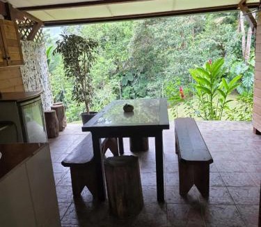 Goyave Apartment | Appartement cosy avec vue sur la montagne à Goyave