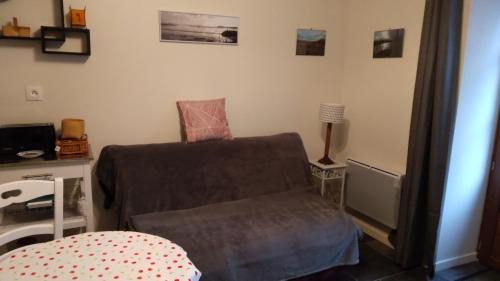 Laigne-en-Belin Apartment | appartement dans propriétée privée