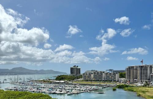 Fort-de-France Apartment | Appartement design, vue marina