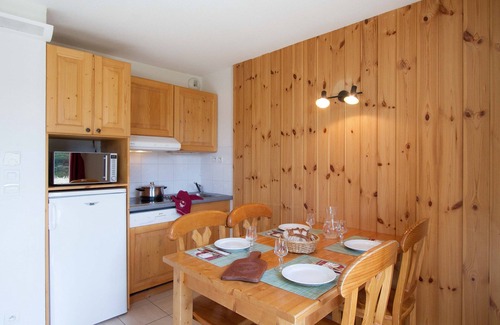 Saint-Etienne-en-Devoluy Condo | Appartement Duplex de Montagne | Accès Piscine