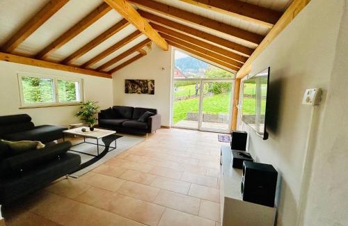 Val-de-Travers Apartment | Appartement duplex spacieux