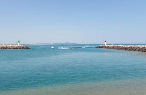 Marseillan Apartment | Appartement en rez-de-jardin avec piscine, accès plage et parking privé - 4 couchages - FR-1-387-155
