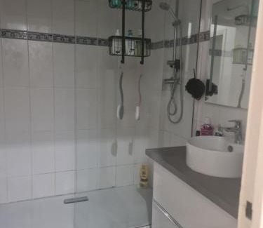Saint-Giniez Apartment | Appartement entre le velodrome et les plages!