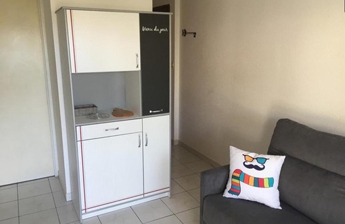 Marseillan Plage Apartment | Appartement familial 2 pièces cabine en rez-de-chaussée avec terrasse, piscine et proche de la mer - FR-1-326-643