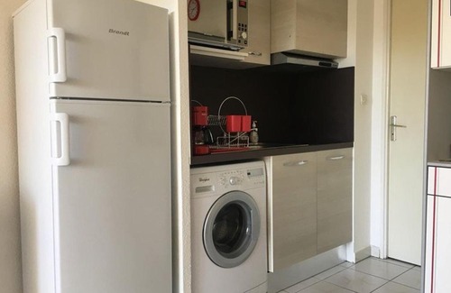 Marseillan Plage Apartment | Appartement familial 2 pièces cabine en rez-de-chaussée avec terrasse, piscine et proche de la mer - FR-1-326-643