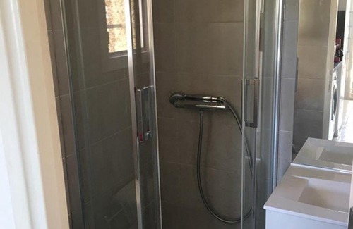 Marseillan Plage Apartment | Appartement familial 2 pièces cabine en rez-de-chaussée avec terrasse, piscine et proche de la mer - FR-1-326-643