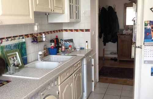 Asnieres-sur-Seine Apartment | Appartement Dans Résidence 3 ème Étage Calme 2 Chambres Séjour, Métro