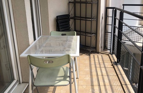 Asnieres-sur-Seine Apartment | Appartement Dans Résidence 3 ème Étage Calme 2 Chambres Séjour, Métro