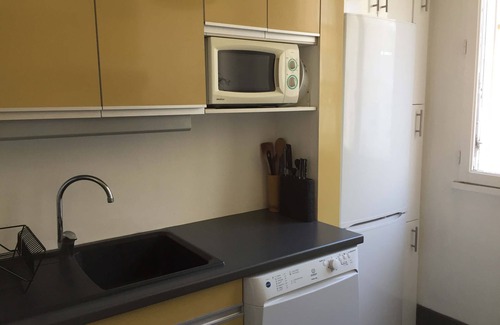 Le Kremlin-Bicetre Apartment | Appartement de Designer, Cosy Lumineux, 3 Chambres, Salon TV, Cuisine, Sub, wc