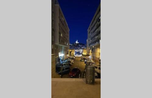 Hotel-de-Ville Apartment | Appartement front Vieux Port tout option jacuzzi