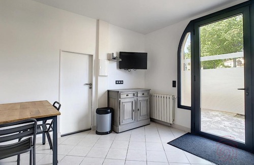 Lamalou-les-Bains Apartment | Appartement Lamalou-les-Bains, 2 pièces, 2 personnes - FR-1-451-142