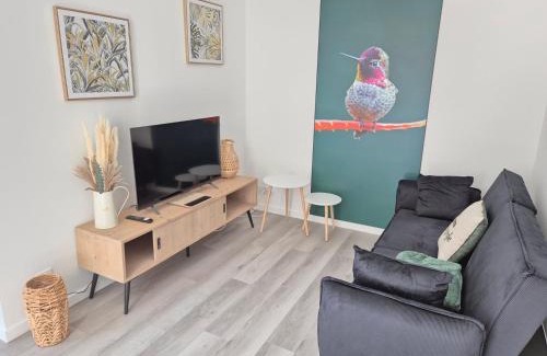 Cholet Apartment | Appartement "Le Colibri" centre Cholet 5pers