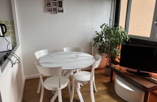 Charonne Apartment | Appartement lumineux 46m2 20e