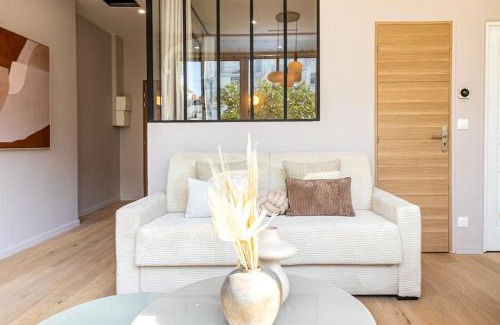 Quartier de la Plaine-de-Monceaux Apartment | Appartement lumineux neuf Paris Arc de Triomphe